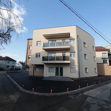 Dentalux 3 Apartmán *